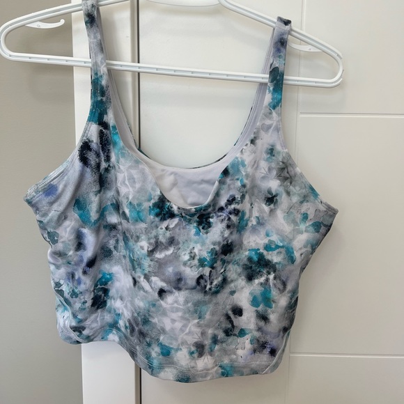 Lululemon: Align Tank - Picture 2 of 4